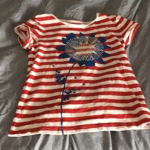 Flower design shirt. Excellent condition!